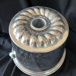Classic Silver Angel Food / Jello Mold Tube Pan - metal